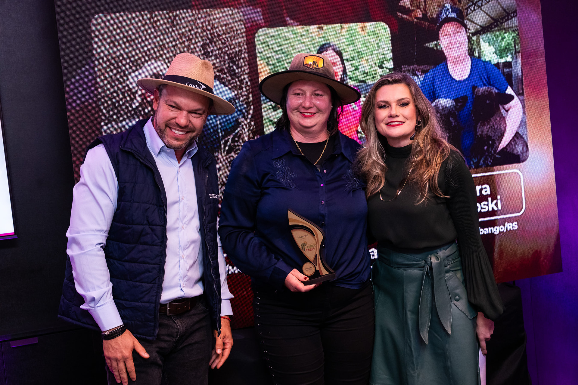 Nara Bikorski — vencedora da categoria Mulher na Pecuária no 1º Prêmio Campo e Batom